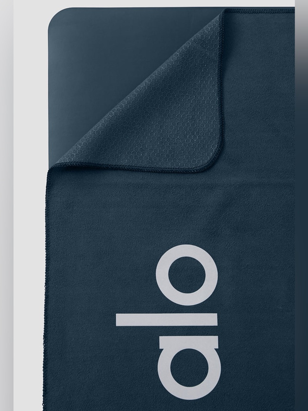 New Alo Yoga Grounded No Slip Yoga Mat Towel in Eclipse Blue - Picture 7 of 10